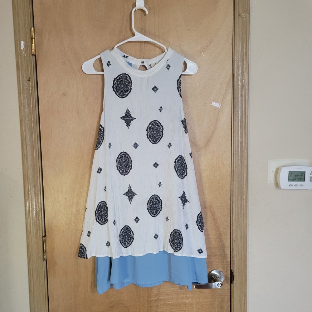 C'Isa Dress - Picture 4 of 6
